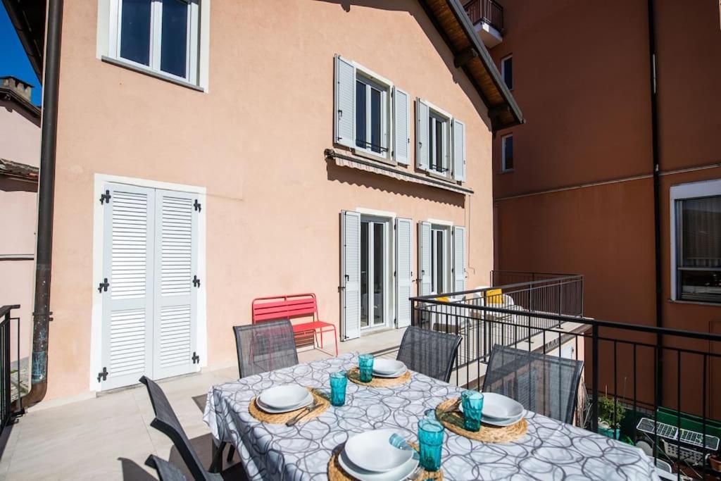 A Terrace On The Lake Of Appartamento Lugano