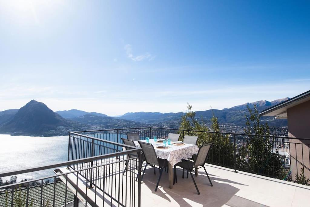 A Terrace On The Lake Of *